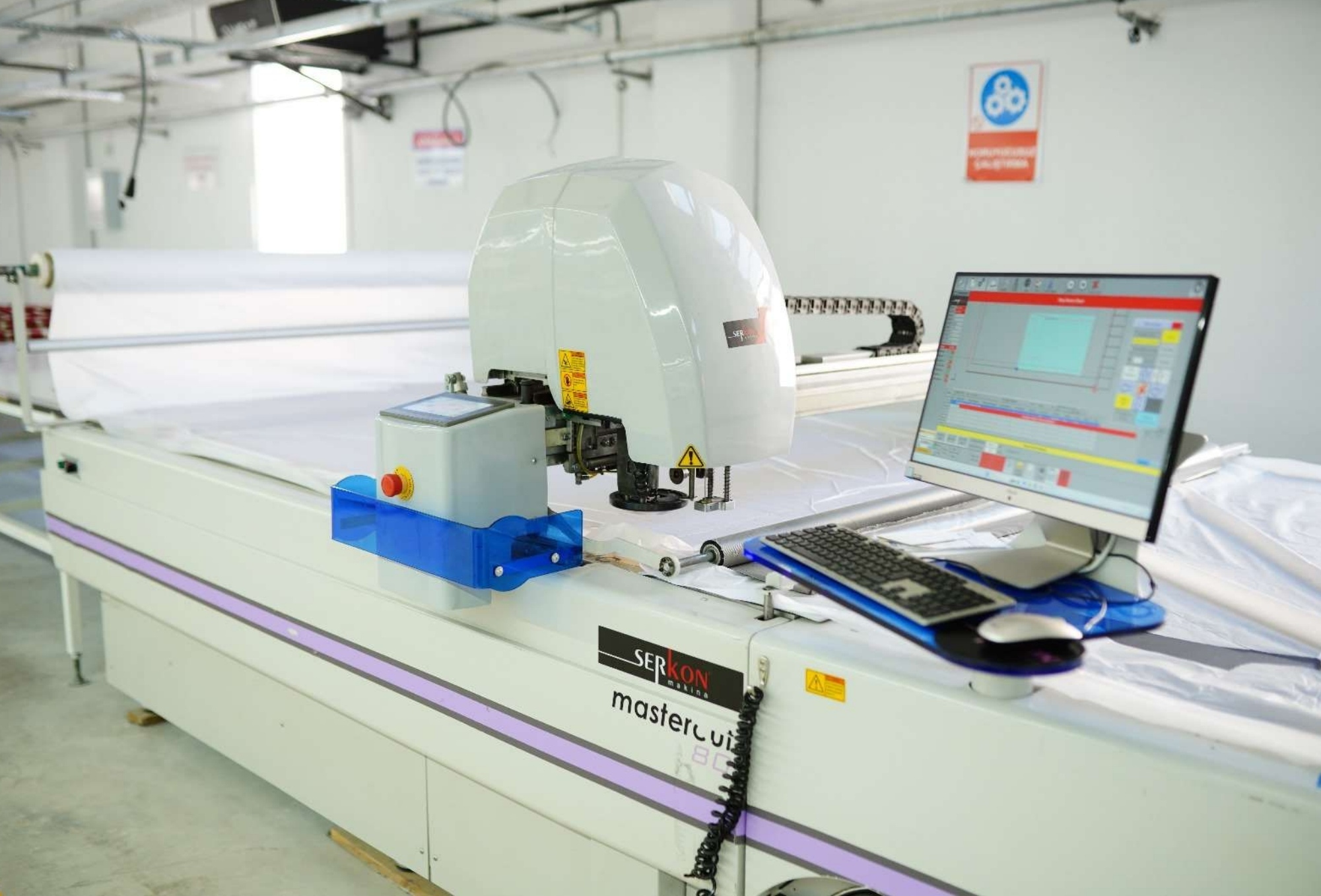 Automated cutting machine with computer screen